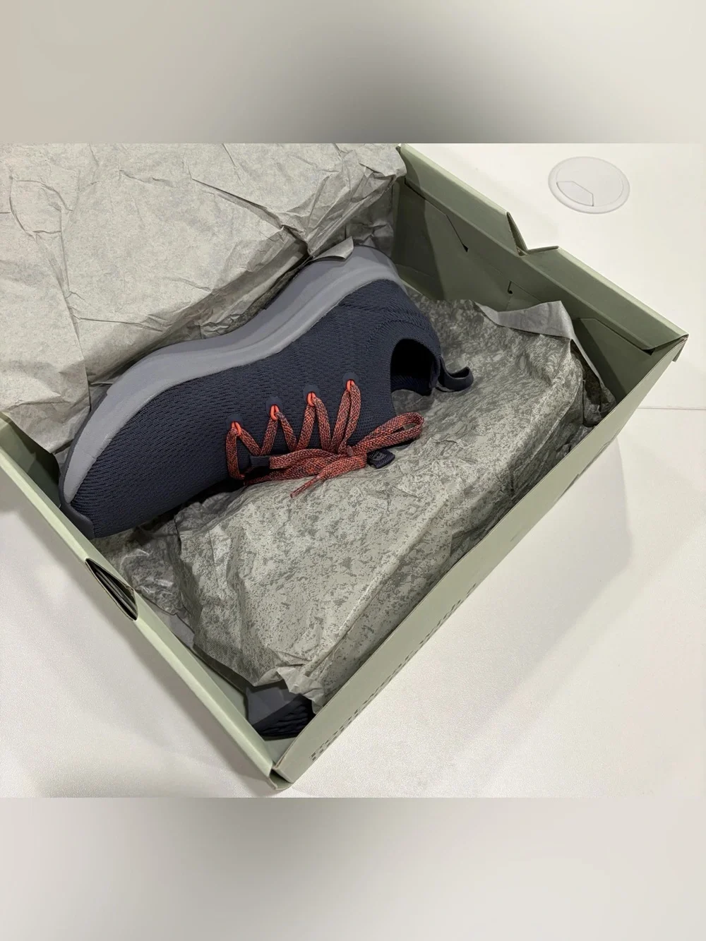 REI Women’s Size 8.5 Beyonder Walking Shoes NWT Odyssey Grey